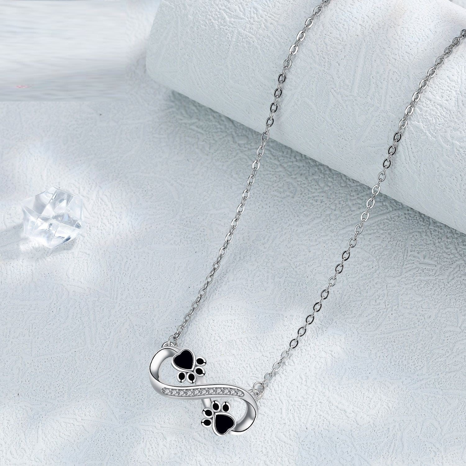 Collier Infinity Pawsavtryck z Kamieniami Zirconia