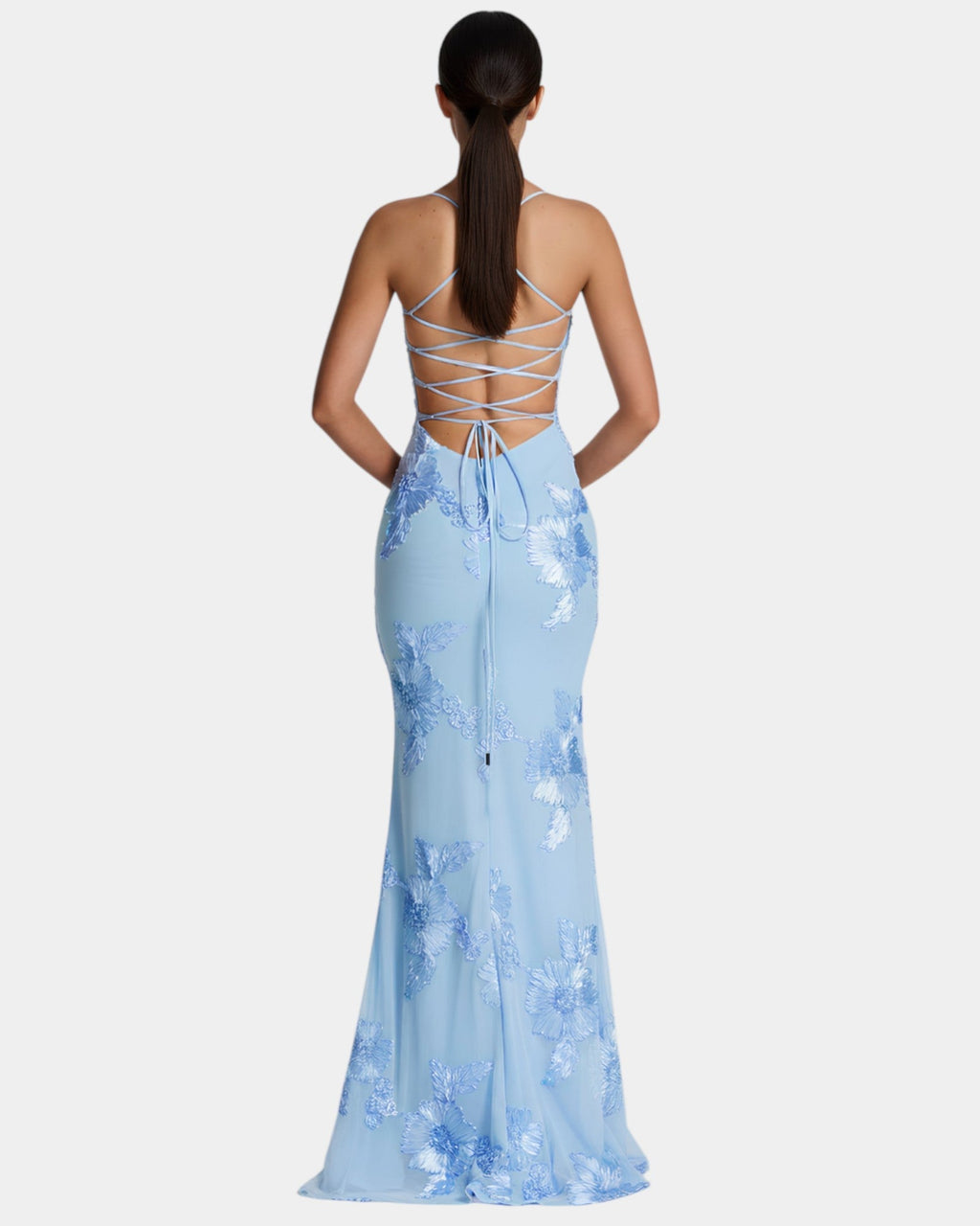 Inès | Ekstrawagancka elegancja