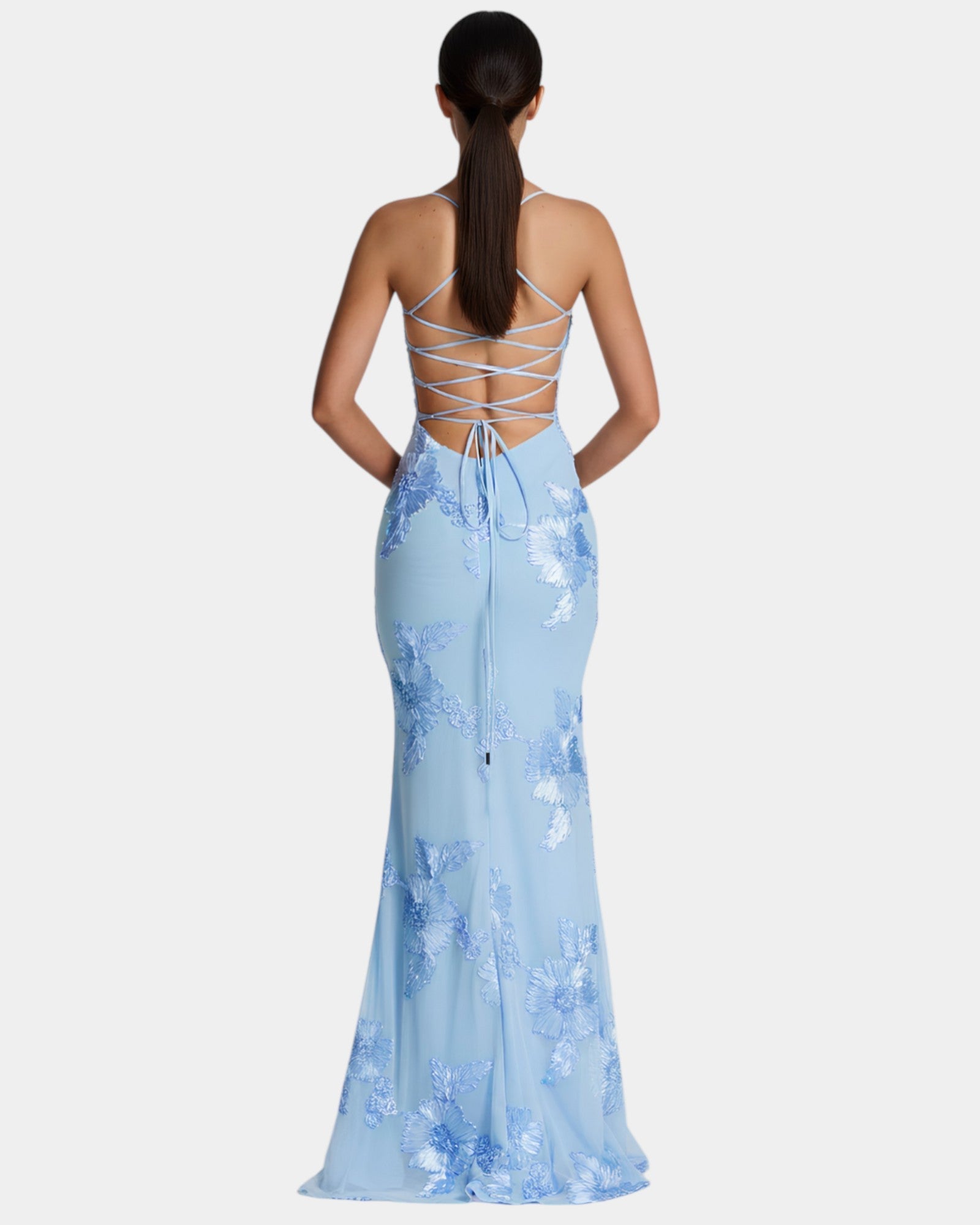 Inès | Ekstrawagancka elegancja
