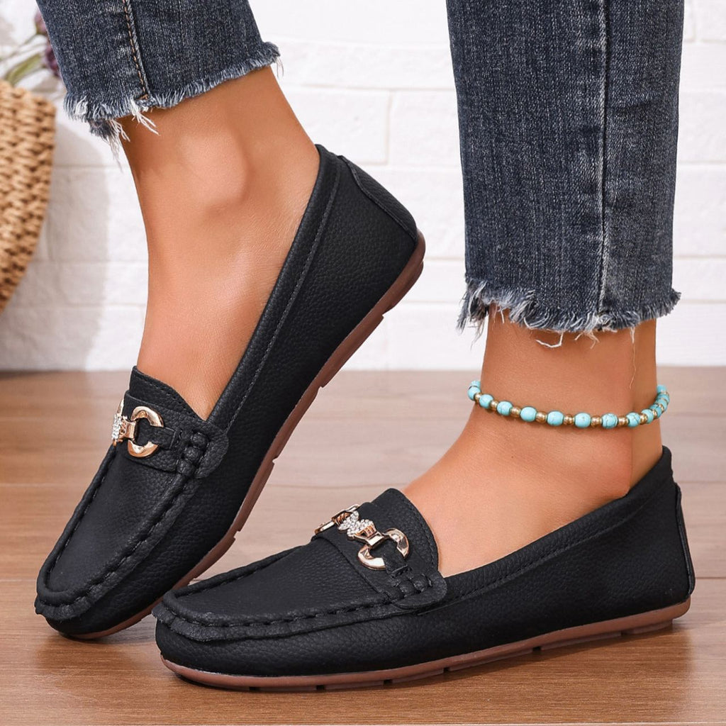 Zalecane stylowe i proste płaskie buty