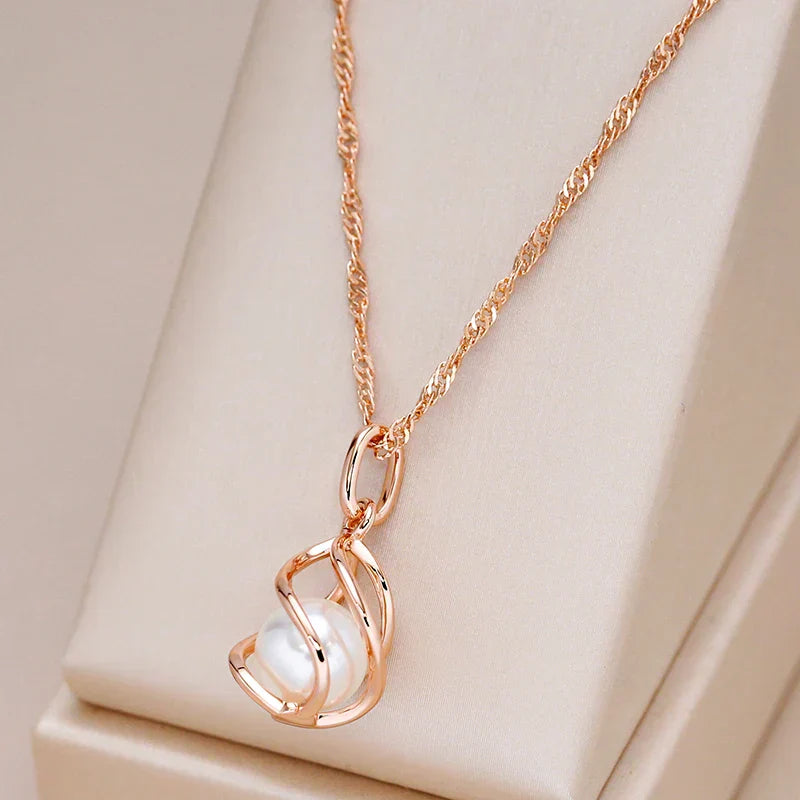 Ekskluzywna Geometryczna Kolia z Różowego Złota i Perłami