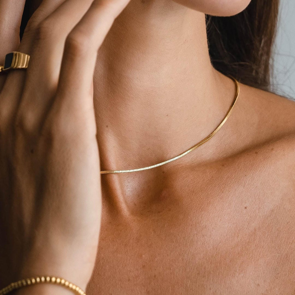 Céleste | Naszyjnik Choker w Kształcie Kwadratu ze Złota